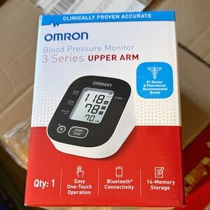 Omron 3 Series Upper Arm Blood Pressure Monitor — White/Black